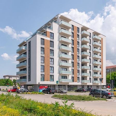 Апартаменти Grand Hill Flats Орадя Екстер'єр фото