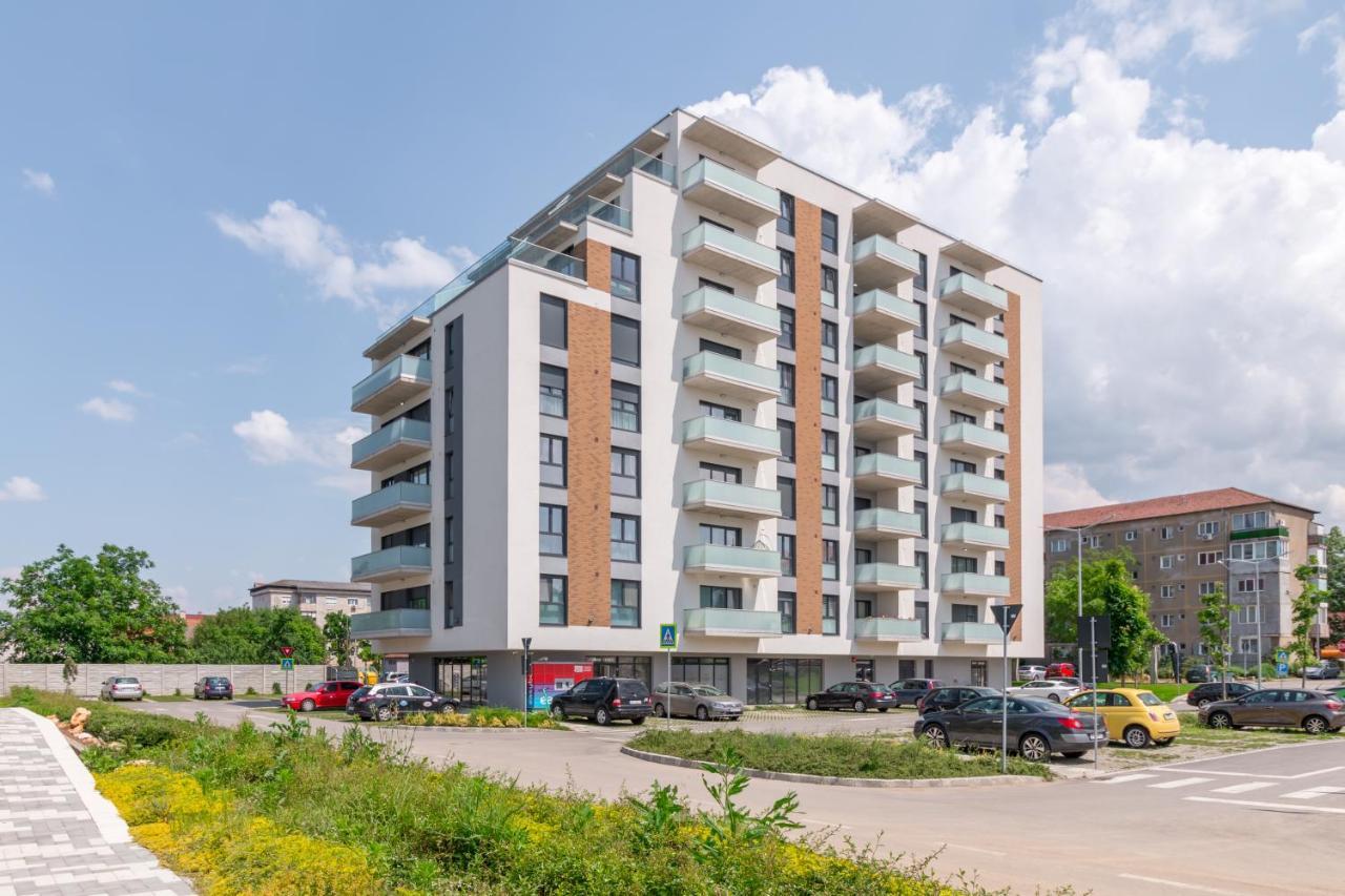 Апартаменти Grand Hill Flats Орадя Екстер'єр фото